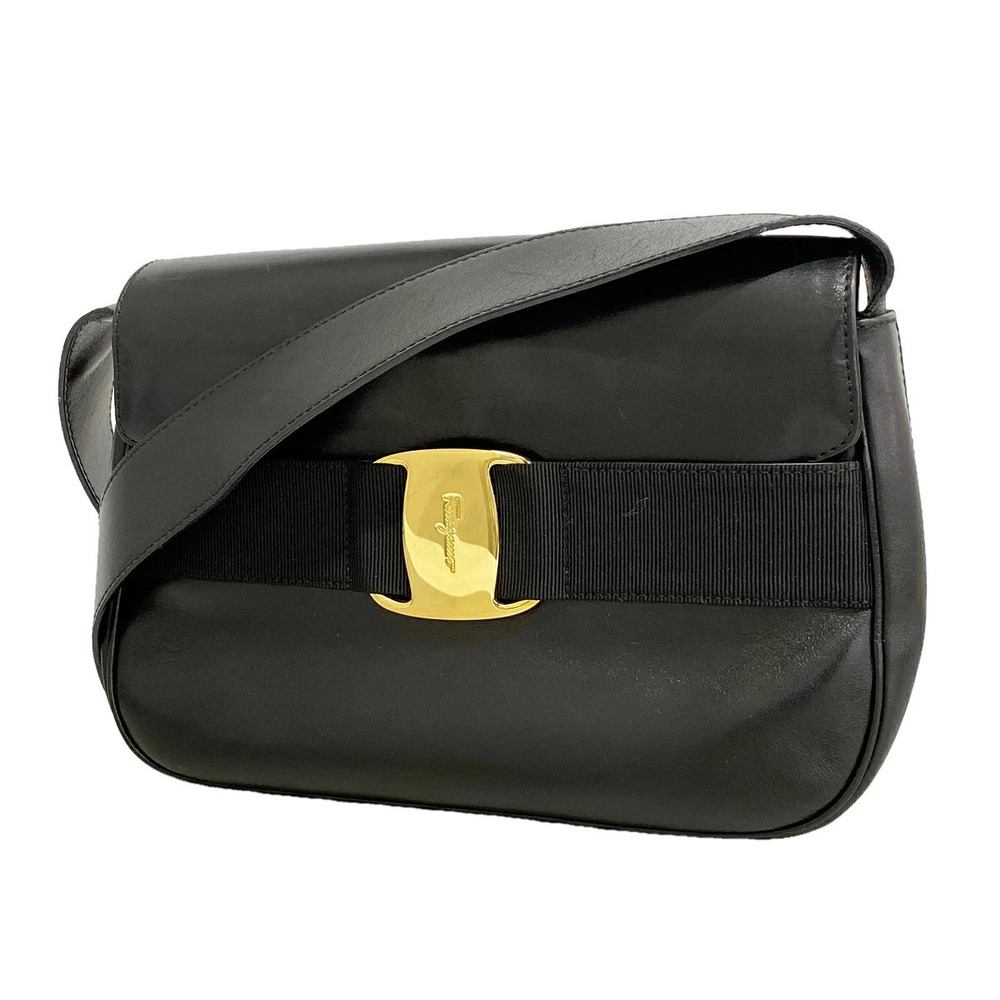 Salvatore Ferragamo Shoulder Bag Vara Leather Black